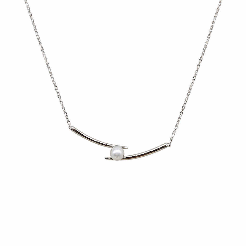 Balance Arc Pearl Necklace 1