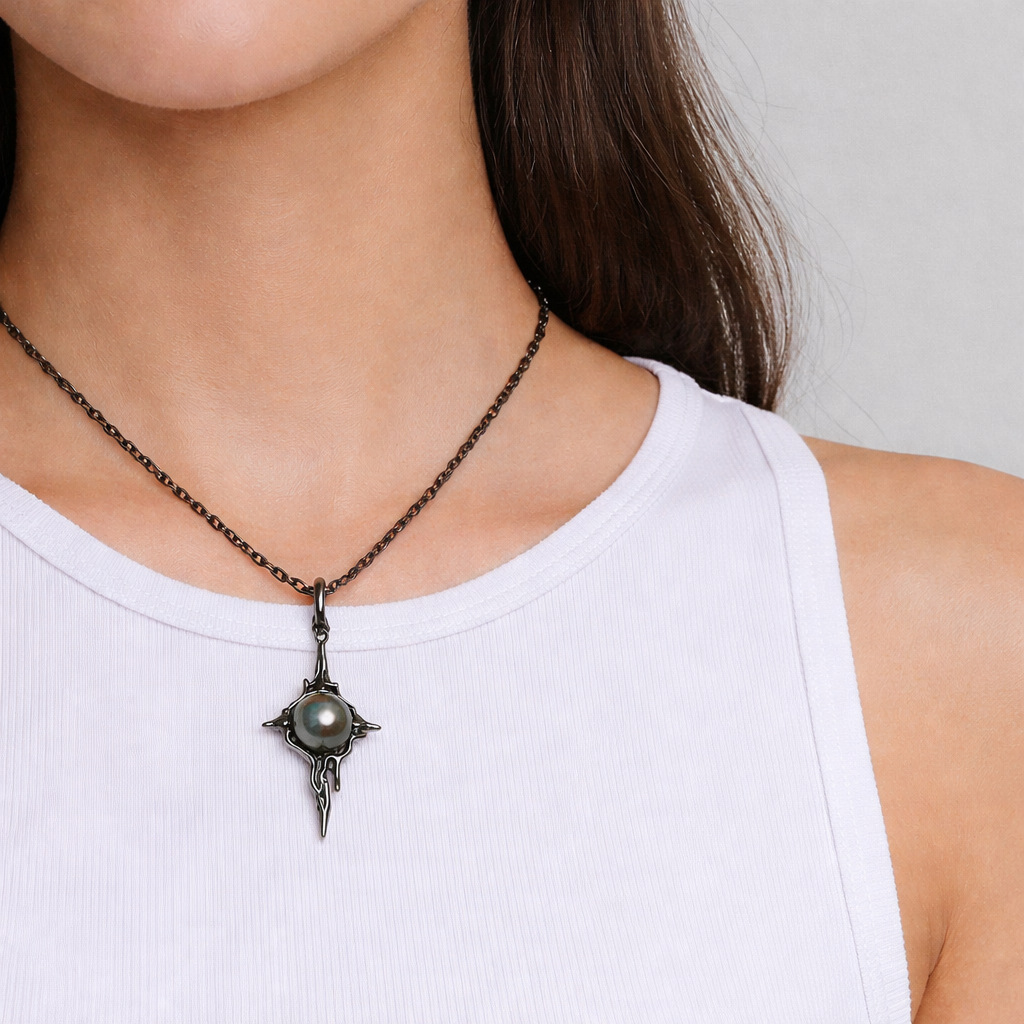Dark Star Tahitian Necklace 2