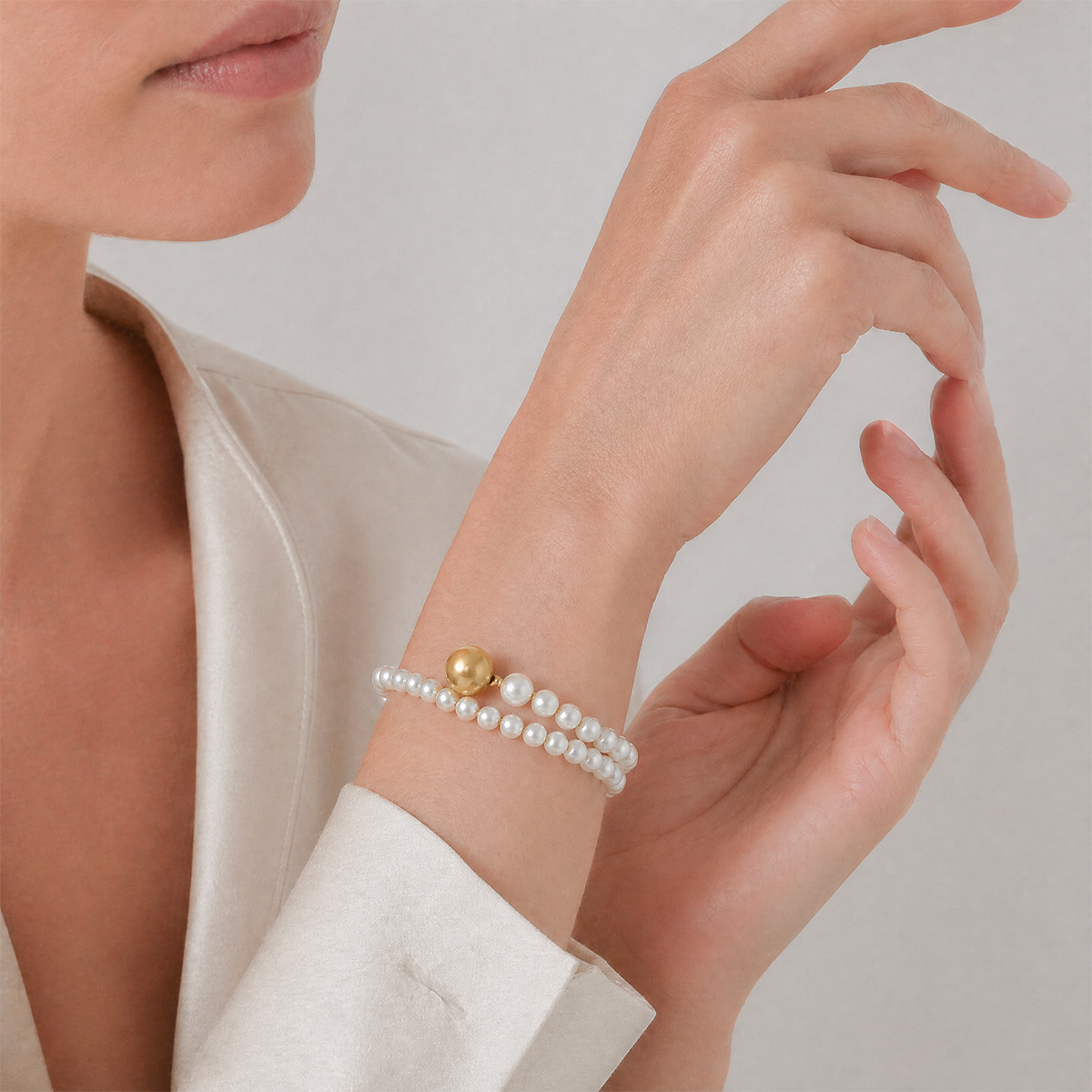 Golden Gradient Glow Bracelet 4