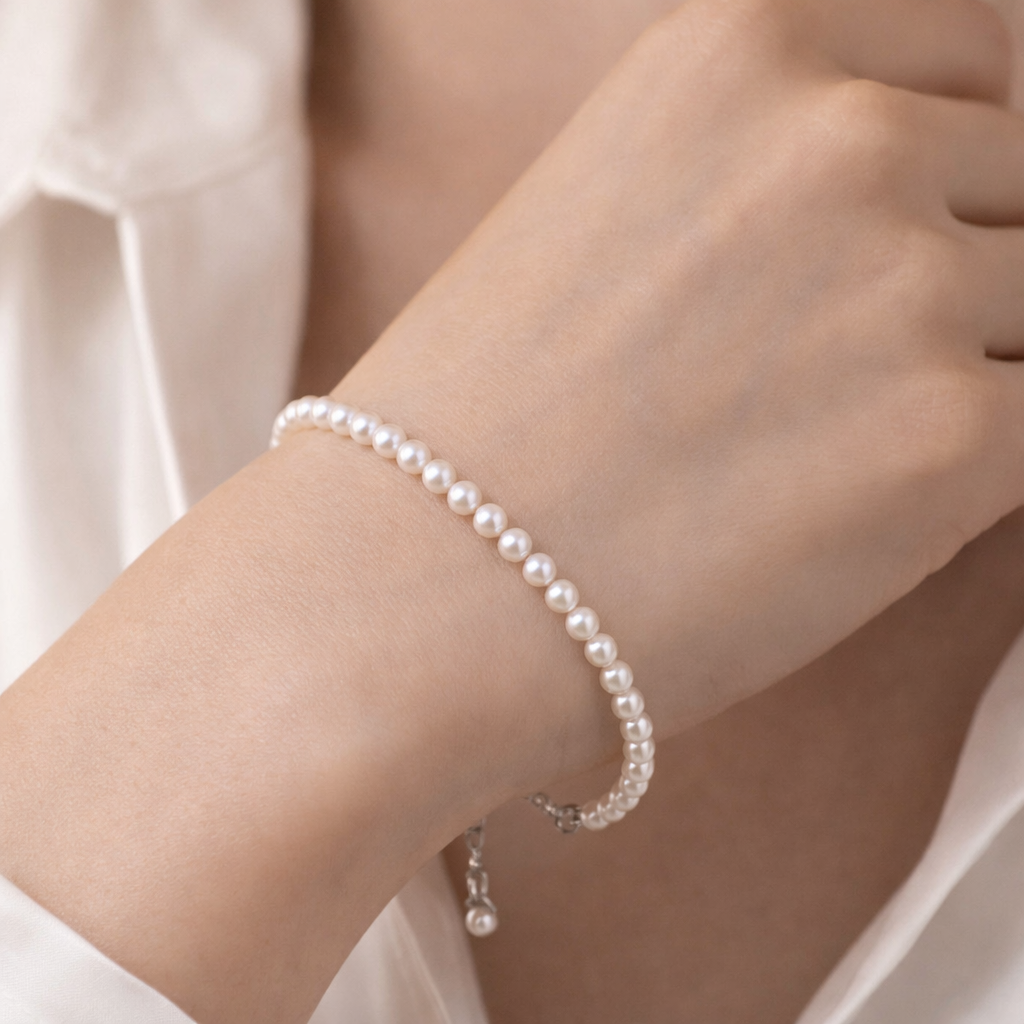 Soft Glow Aurora Pearl Bracelet 2